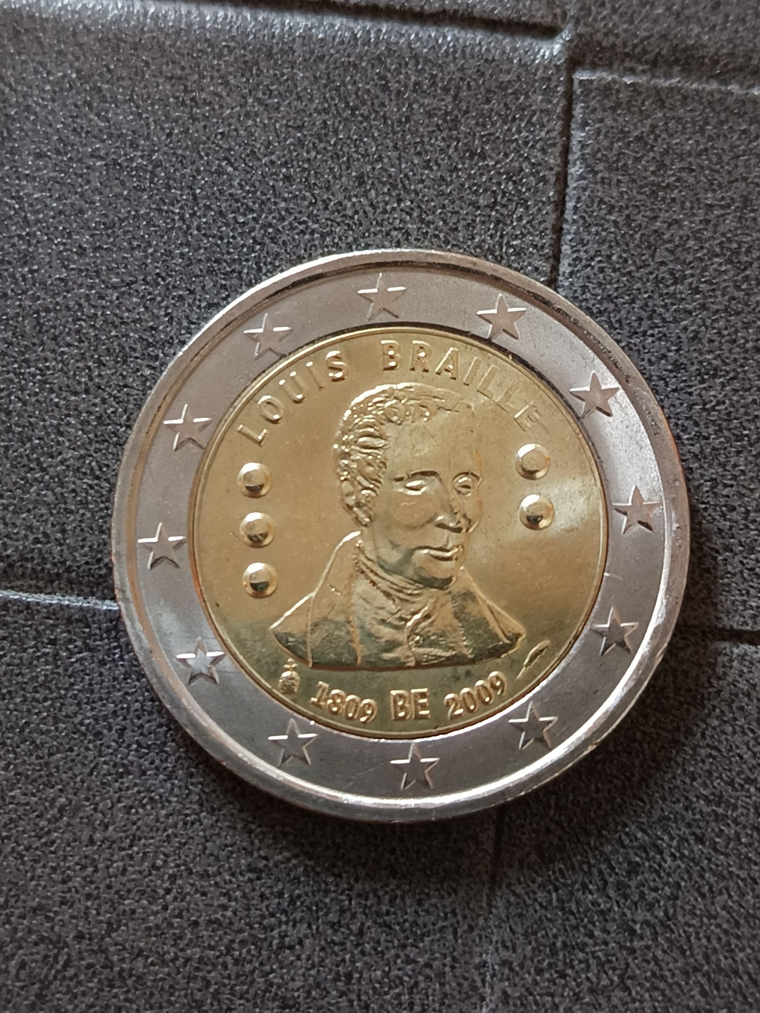 Pièce commémorative 200e anniversaire de la naissance de Louis Braille (1809-2009).