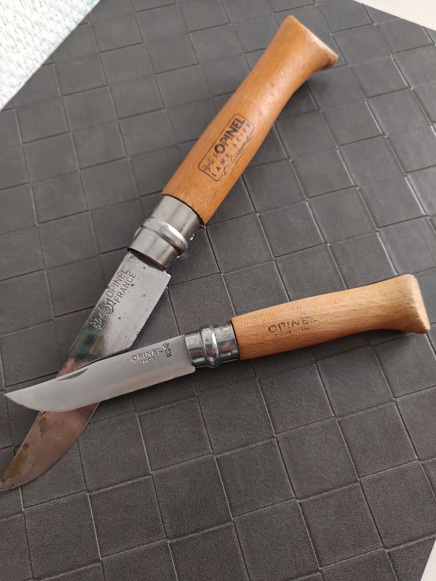 Couteau lame acier carbone Opinel - n°8 - Longueur lame 8,5 cm